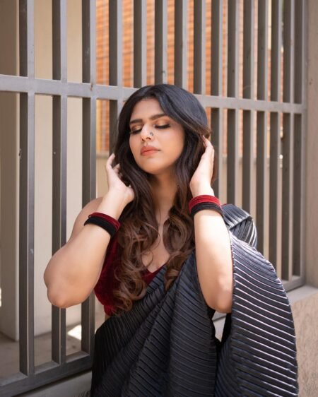 Jeanette Mesquita: A Renowned Fashion, Beauty, and Lifestyle Blogger Jeanette Mesquita